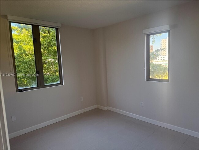 Foto del edificio - 2630 SW 28th St