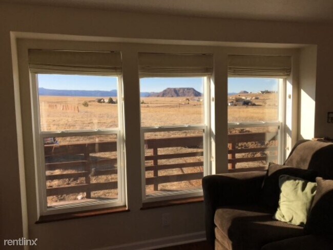 Foto del edificio - 4 br, 3 bath House - 12680 Mesa View Rd