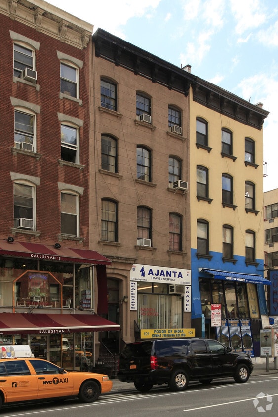 Building Photo - 121 Lexington Ave