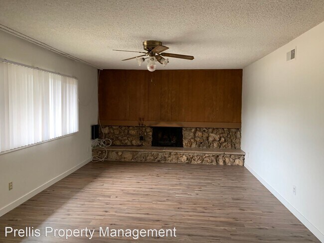Building Photo - 4 br, 2 bath House - 16301 Kingsbury St.