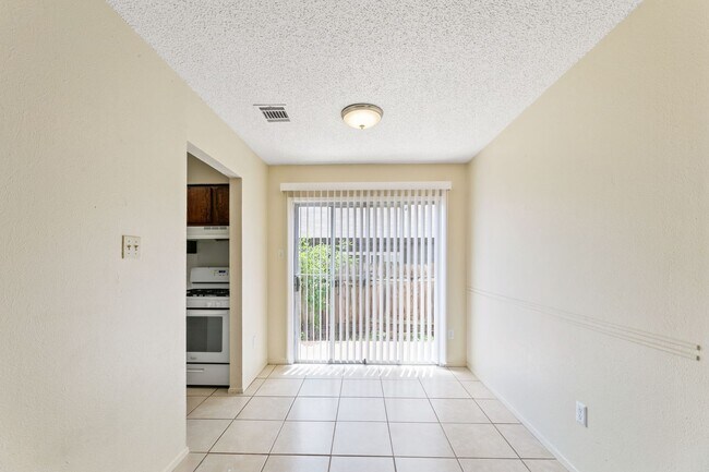 Foto del edificio - 1901 Prairie Knoll Ct