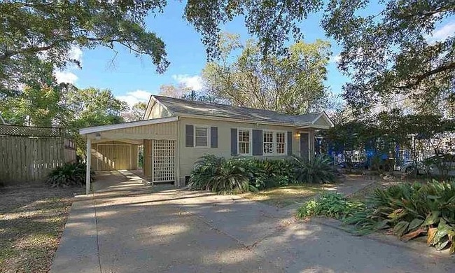 Building Photo - 2265 Glasgow Ave