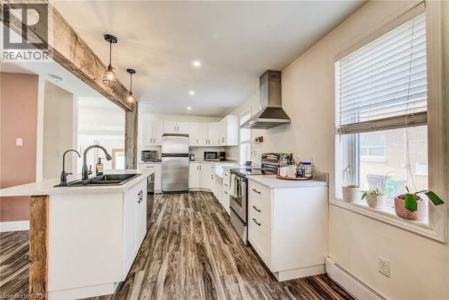 Building Photo - 107 Ellis Ave