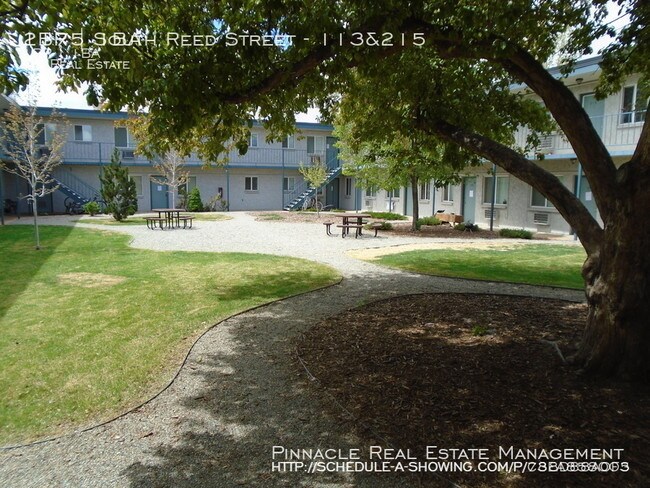 Building Photo - Spacious Two Bedroom in Lakewood Available!!