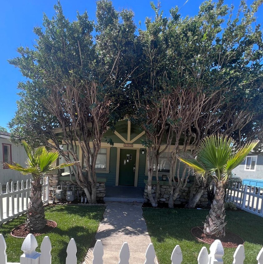 Primary Photo - Downtown Ventura - Two bedroom, one bathro...