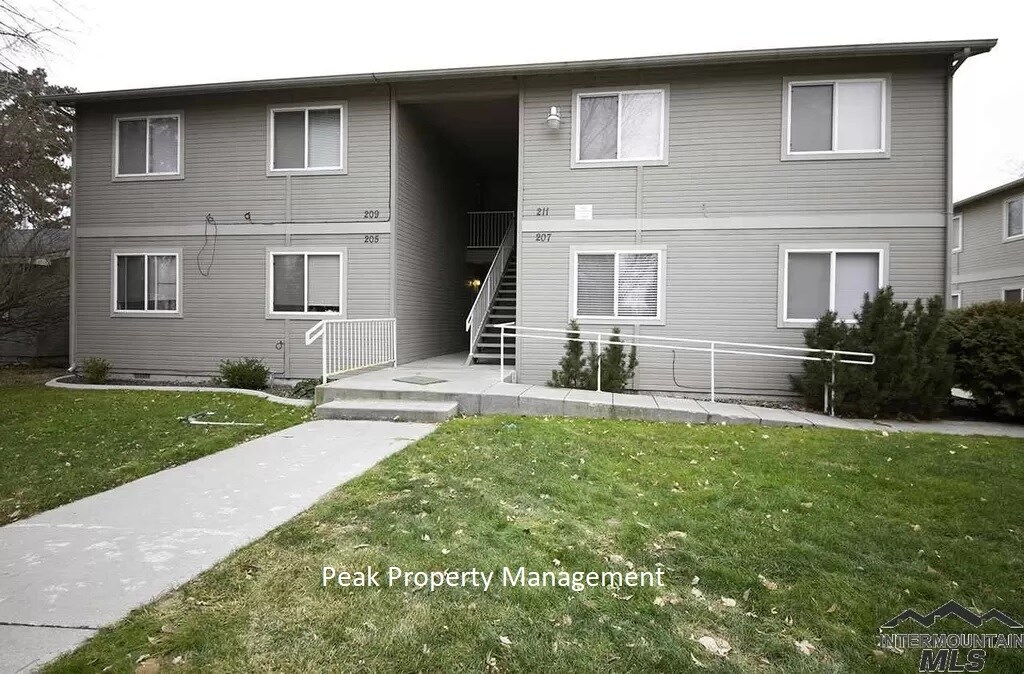 205 W 1st St, Middleton, ID 83644 Apartments in Middleton, ID