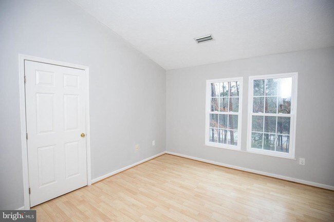 Building Photo - 7852 Foxfarm Ln