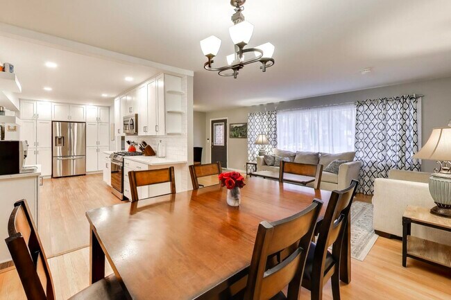 Foto del edificio - 6 S Waterman Ave