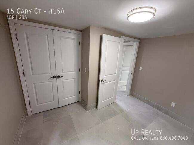 Building Photo - 15 Gary Ct