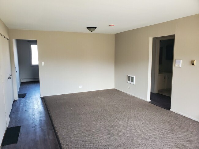 Building Photo - 7713 Woodward Ave