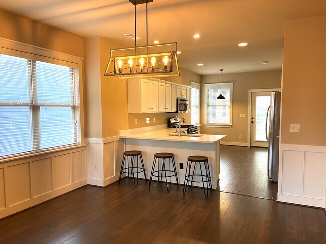 Building Photo - 1036 Crawford Ct