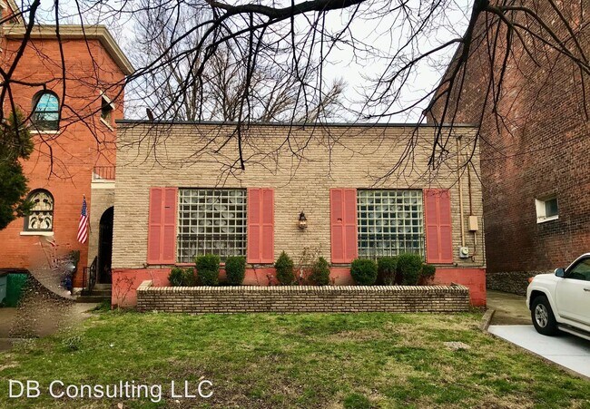 Building Photo - 2822 Jefferson Ave