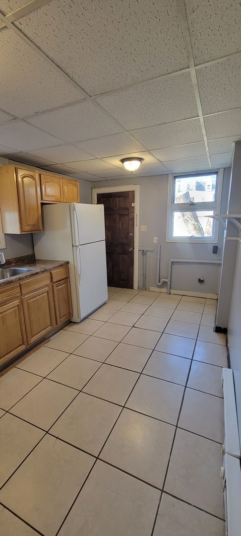 Foto del edificio - 3 Bedroom / 1 bathroom Home in Allentown!!