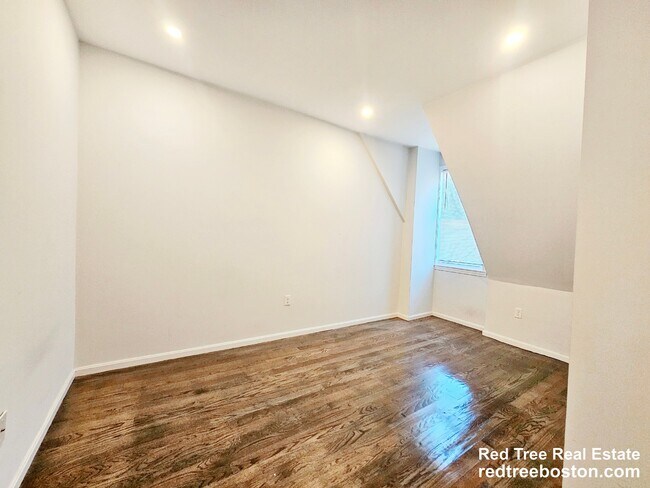 Photo - 1406 Beacon St. Unit 4 Apartment