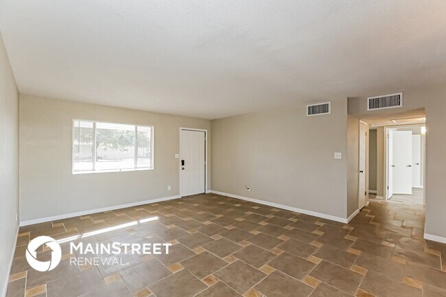 Foto del edificio - 8420 N 38th Dr
