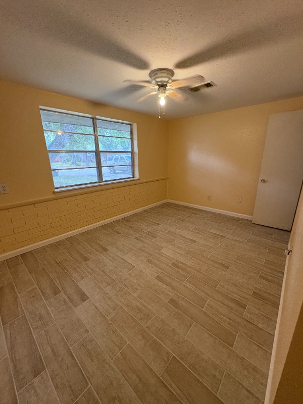 Foto del edificio - 8935 Altamont Dr