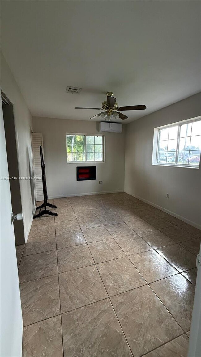 Foto del edificio - 7961 Orleans St