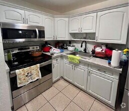 Building Photo - 6861 SW 129th Ave