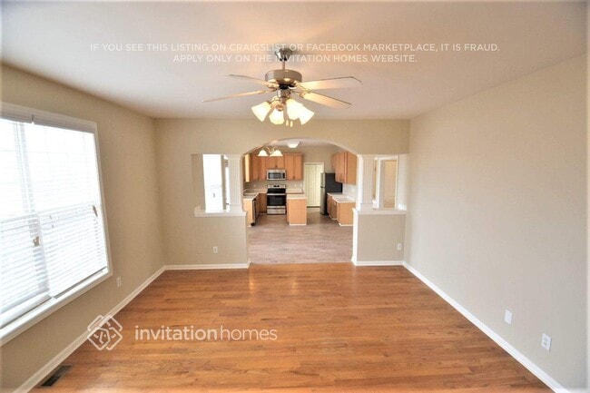 Building Photo - 2392 Wilshire Way