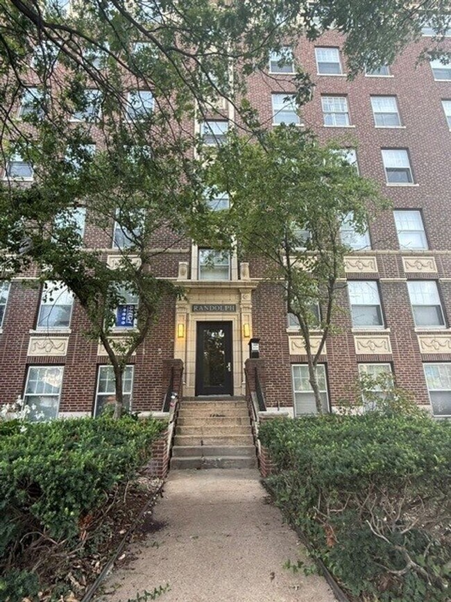 Foto del edificio - 329 Belt Ave