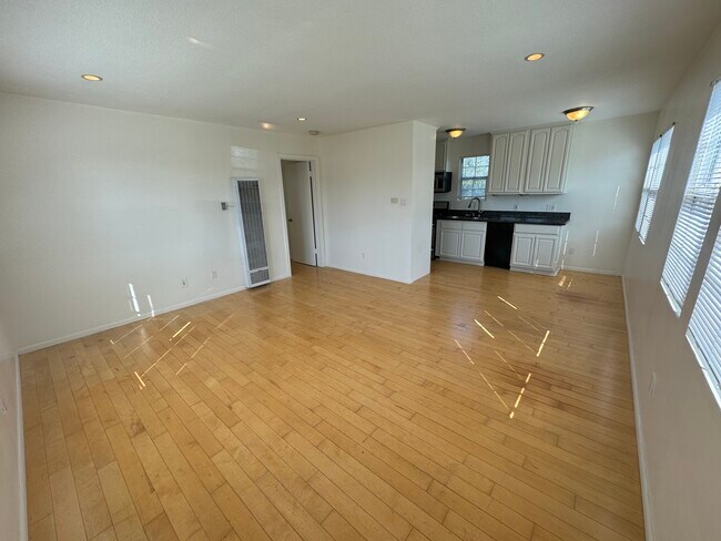 Building Photo - 7021 Flight Ave