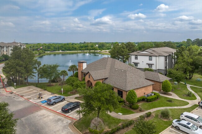 Foto alternativa del edificio - Edgewater East and West