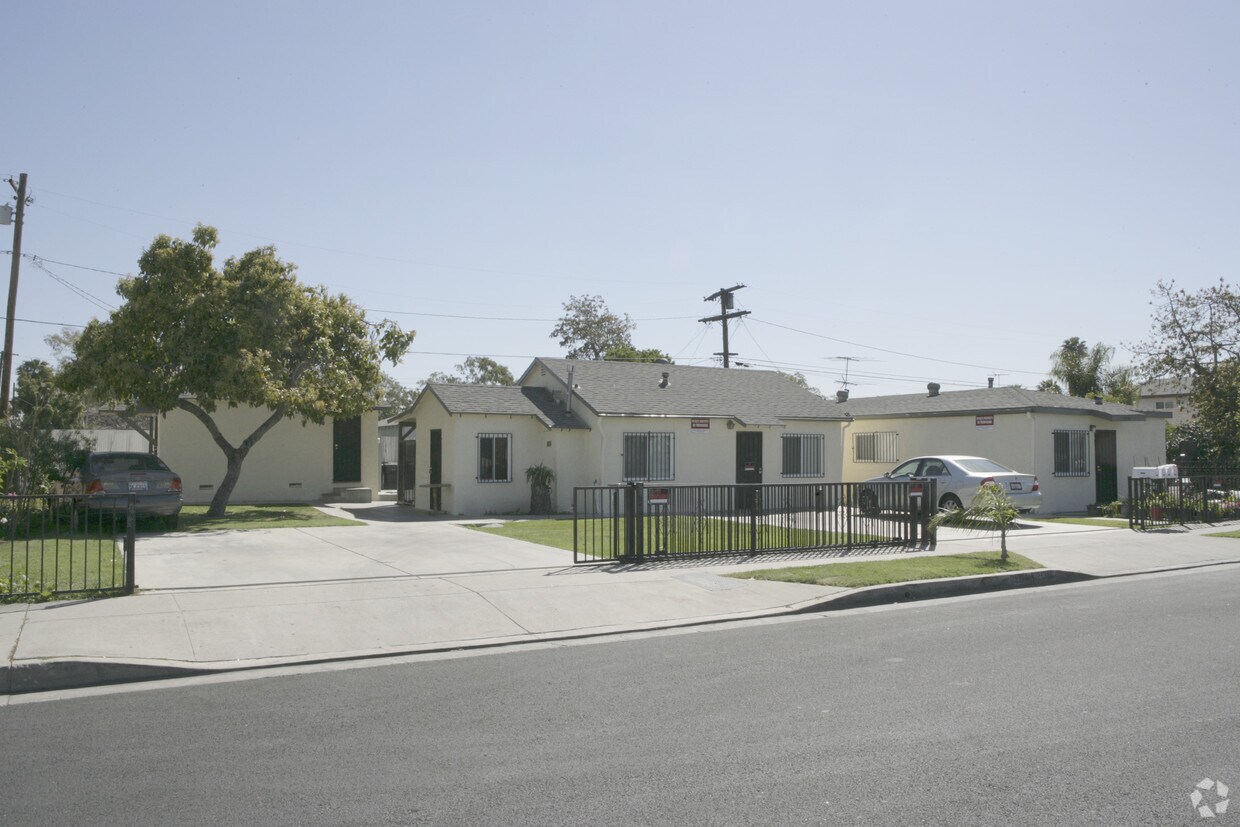 Primary Photo - 21714 Elaine Ave