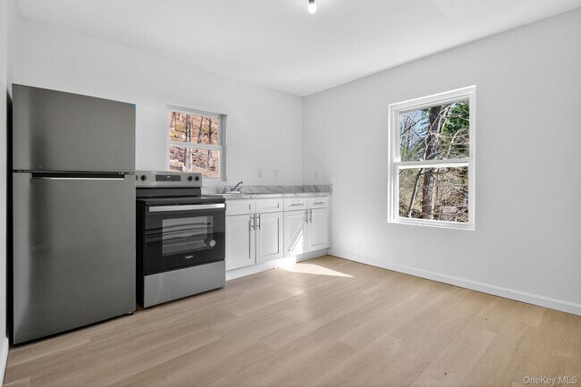 Foto del edificio - 2016 Old Rte 17