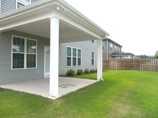 Foto del edificio - 835 Williford Run Dr