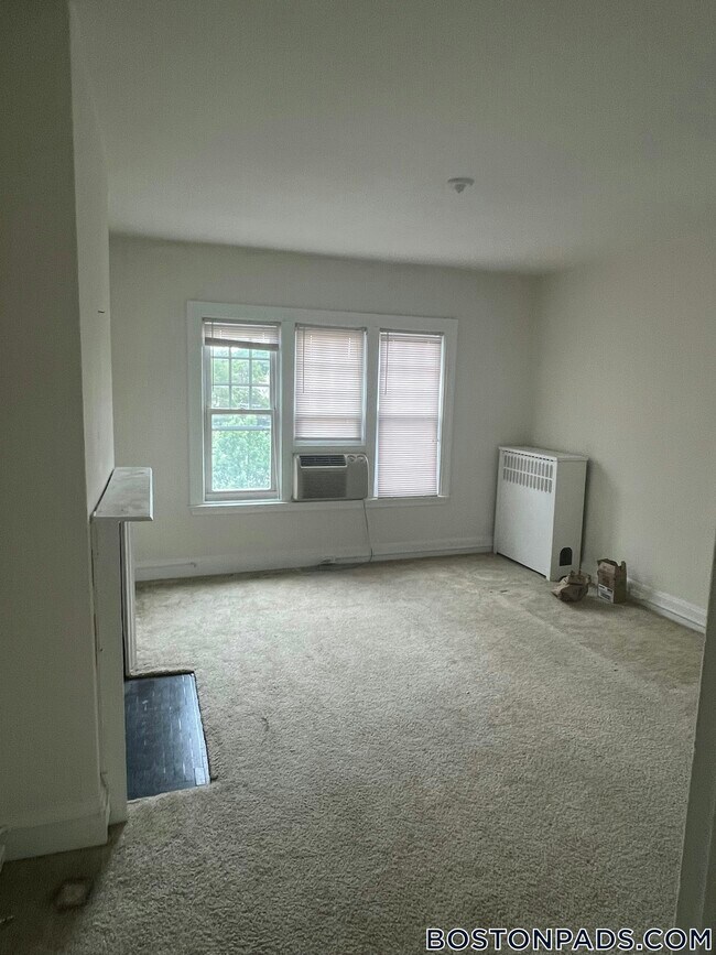 Foto del edificio - 1223 Beacon St