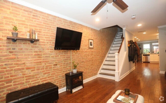 Building Photo - 3512 Hickory Ave