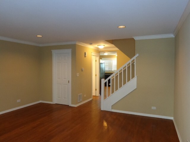 Building Photo - 217 N Walnut Street Unit B