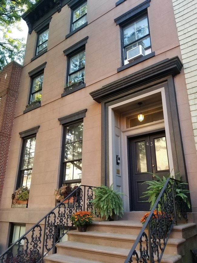 Building Photo - 43 Mercer St