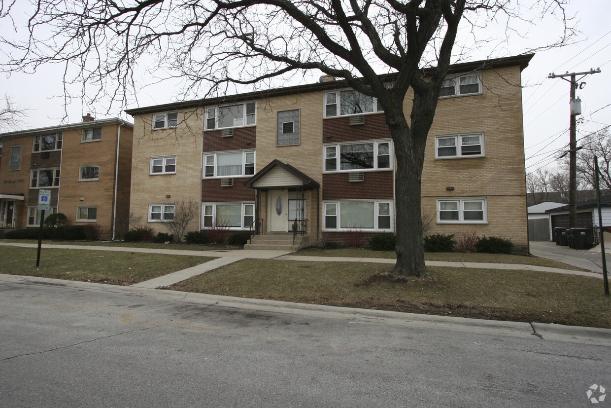 4934 Harold Ave, Schiller Park, IL 60176 Apartments in Schiller Park, IL
