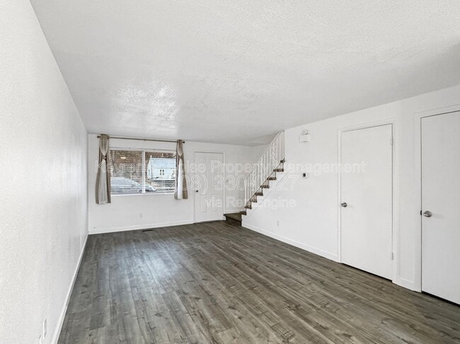 Building Photo - 4811 W Targee St