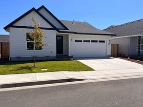 Building Photo - 3263 Wildflower Dr