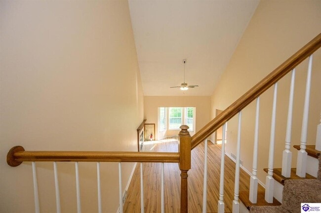 Building Photo - 806 Edgebrook Dr