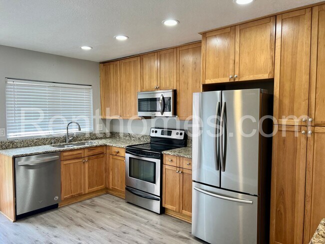 Foto del edificio - 1463-E N Broadway