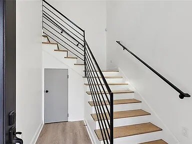 Foto del edificio - 2427 Franklin Ave