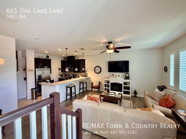 Foto del edificio - 665 Oak Lake Ln