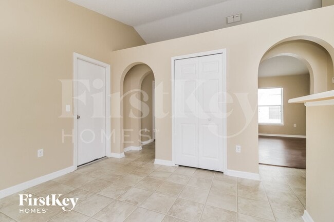 Building Photo - 2684 Whispering Trails Dr