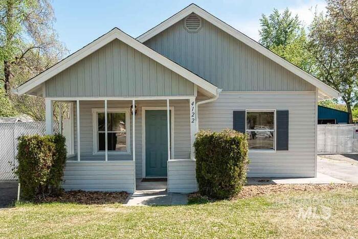 Primary Photo - Charming 2 Bed, 1 Bath Single-Family Home ...