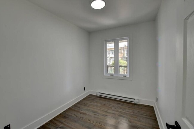 Photo du bâtiment - 8807 Rue Verville