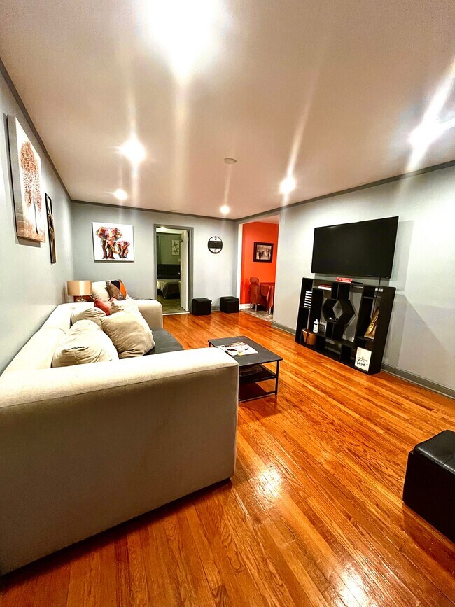 Foto del edificio - 9000 S Wabash Ave