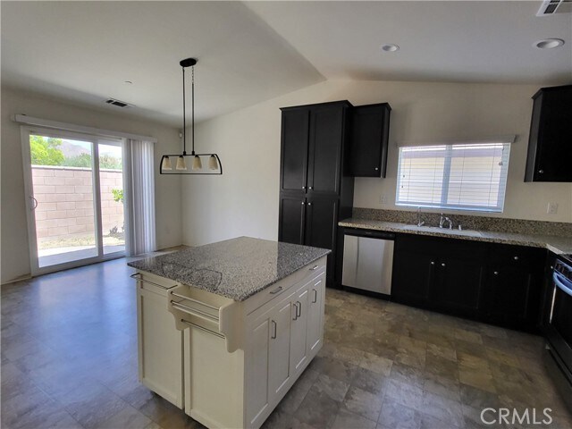 Foto del edificio - 29306 Linden Pl