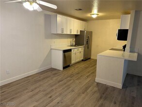 Building Photo - 5151 S Lindell Rd