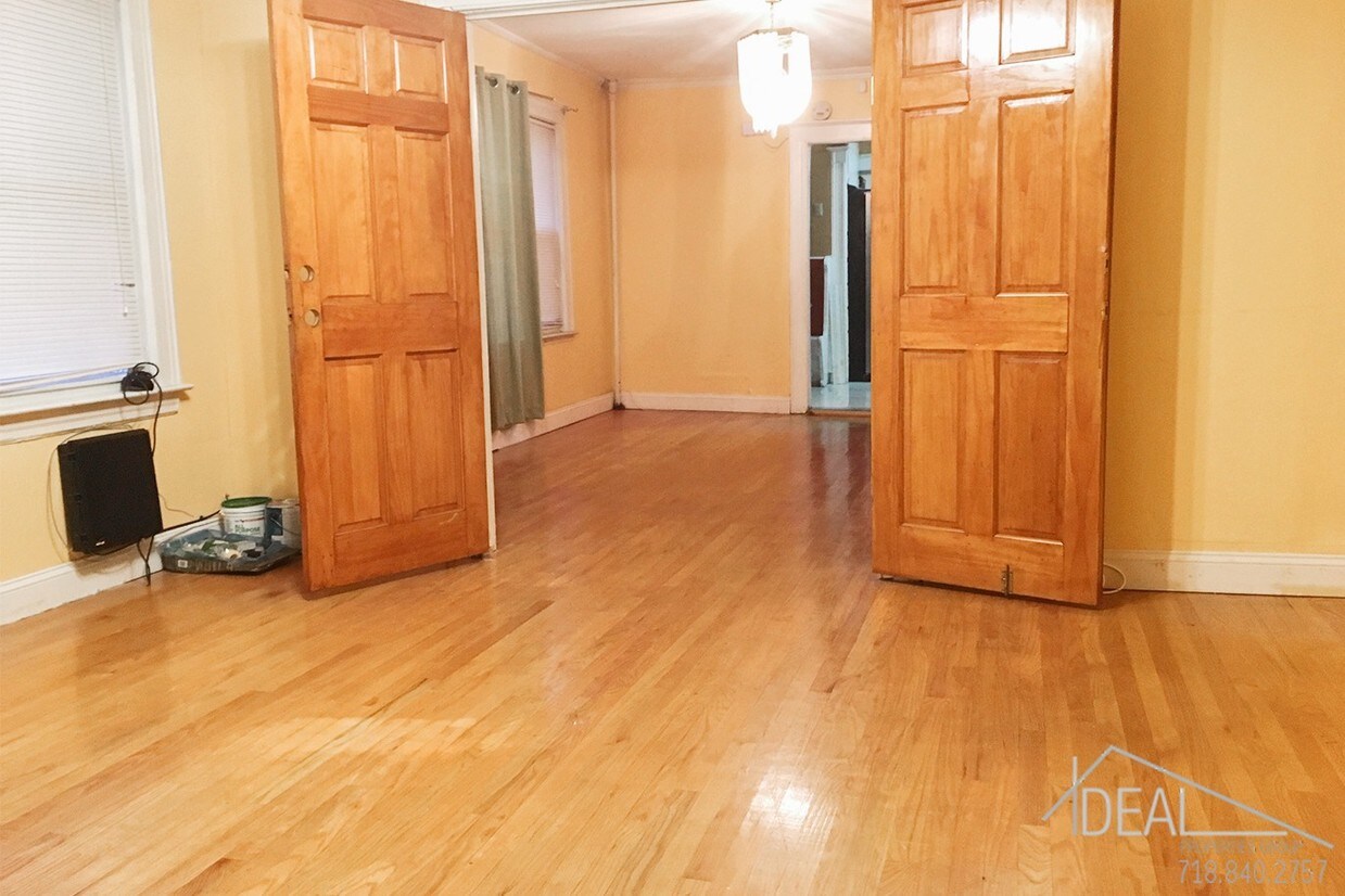 Primary Photo - 889 East 37th Street #1FR