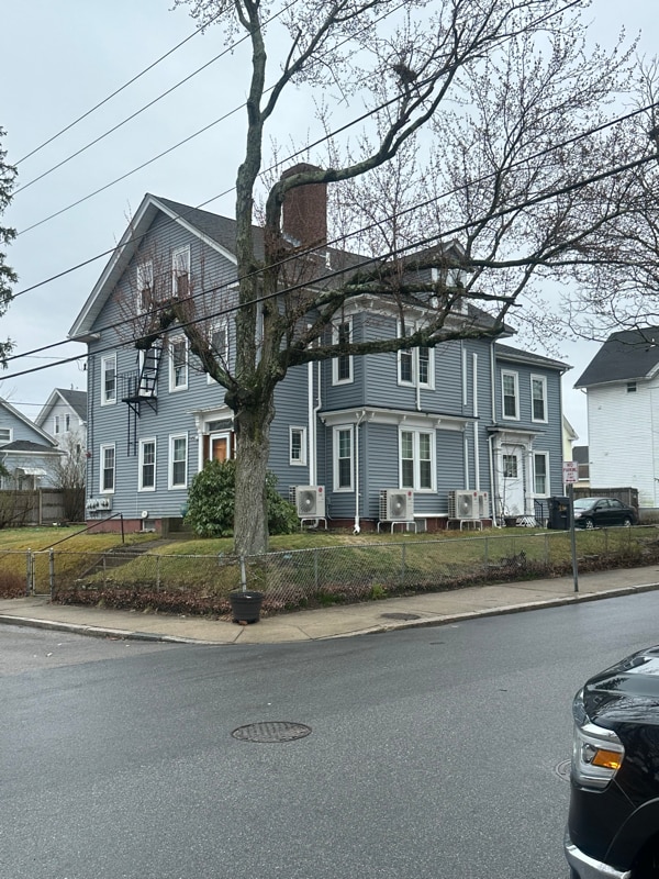 Photo - 30 Brown St (Pawtucket, RI)