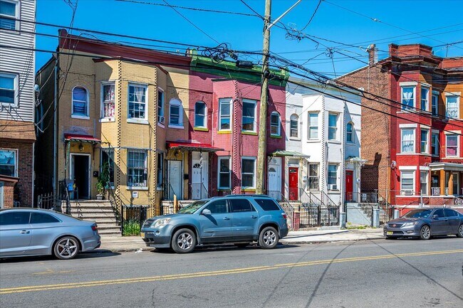 Foto del edificio - 520 E Jersey St