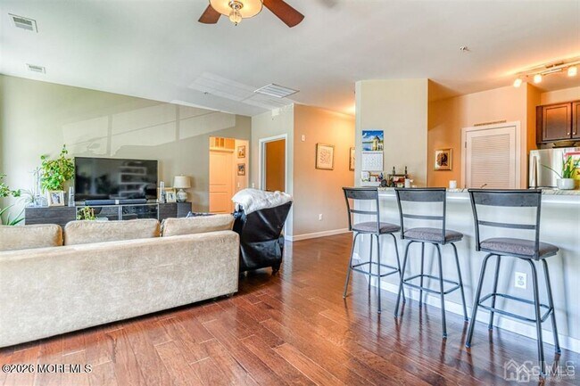 Foto del edificio - 123 Tower Blvd